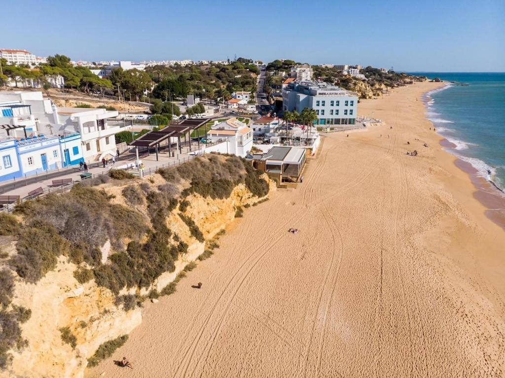 Refurbished Beachfront House, Pool, Ac, Wifi, Albufeira, Sea View Exteriér fotografie